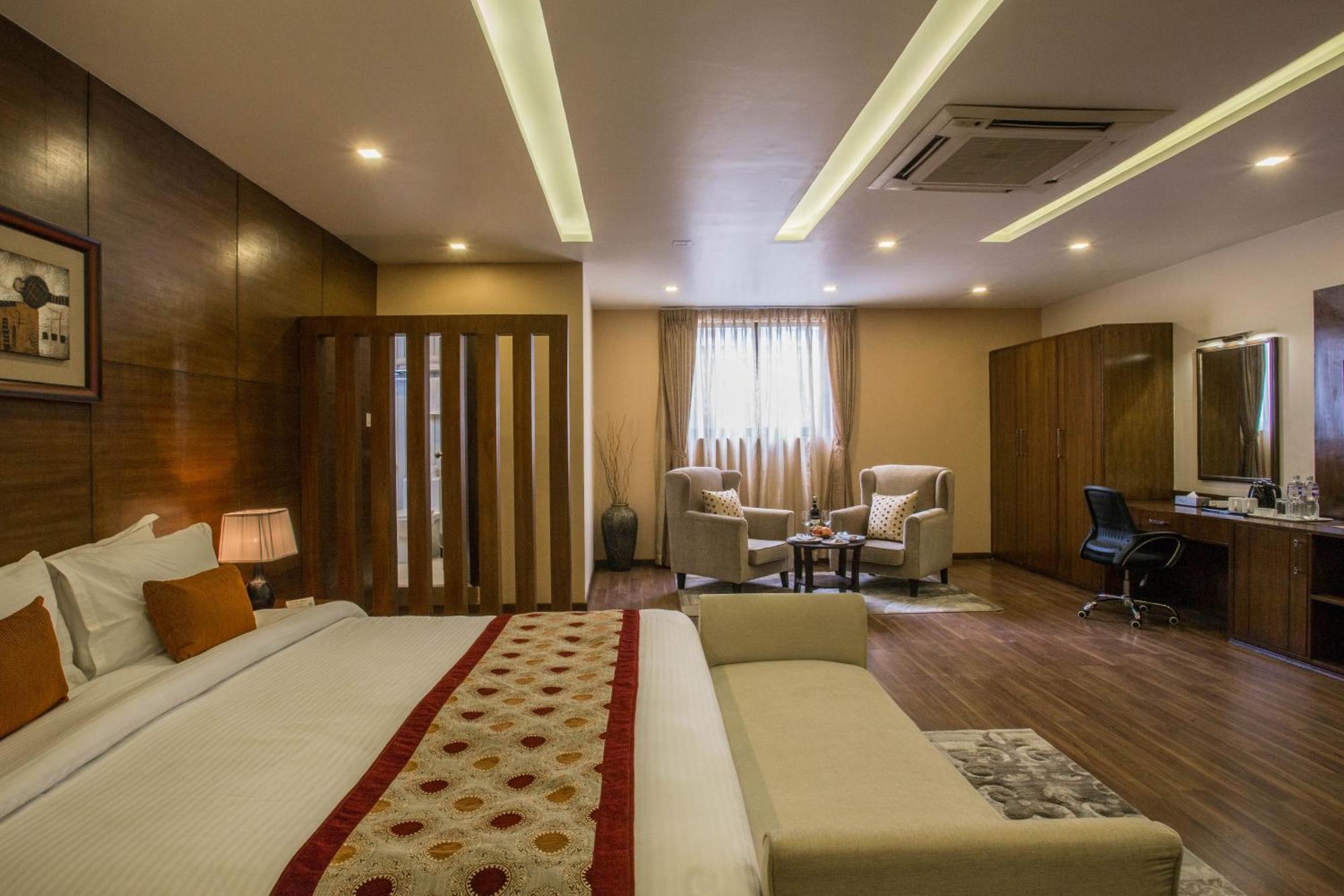 ยาตรี สวีท แอนด์ สปา Hotel กาฐมาณฑุ ห้อง รูปภาพ