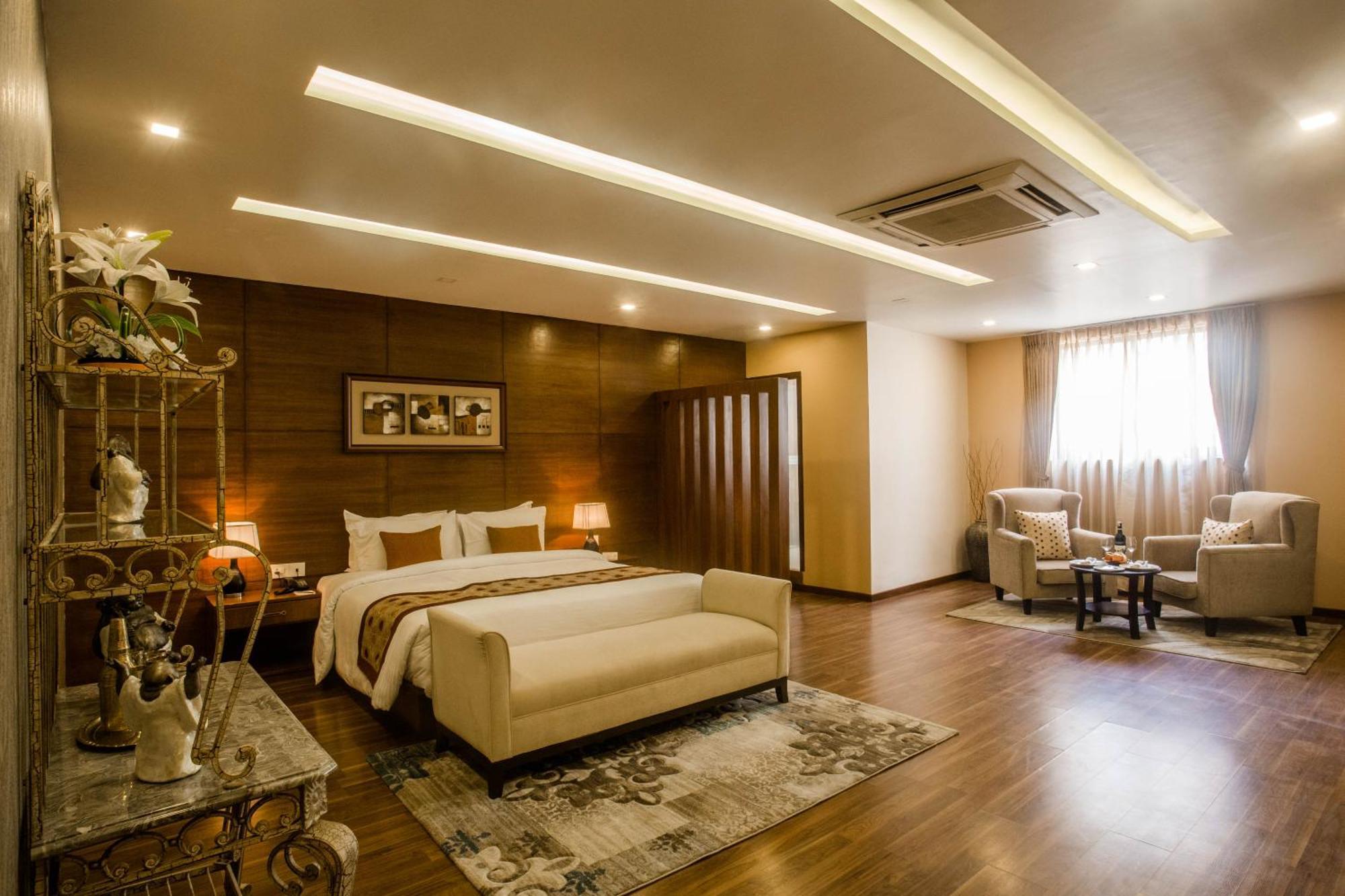 ยาตรี สวีท แอนด์ สปา Hotel กาฐมาณฑุ ห้อง รูปภาพ