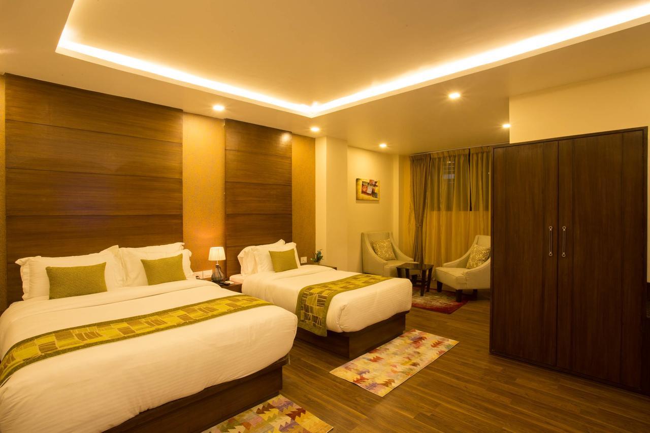 ยาตรี สวีท แอนด์ สปา Hotel กาฐมาณฑุ ภายนอก รูปภาพ