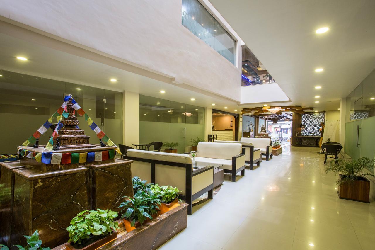 ยาตรี สวีท แอนด์ สปา Hotel กาฐมาณฑุ ภายนอก รูปภาพ